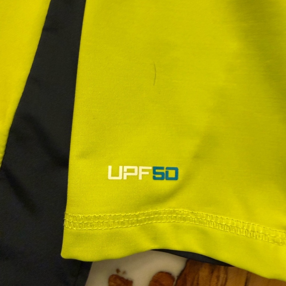 Salt Life SLX UPF 50 Men XL Neon Yellow Long Sleeve Fishing Rash Guard - Picture 9 of 9